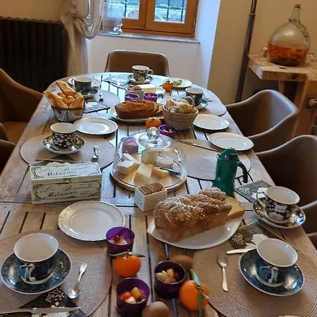 Mas Elena Bed & Breakfast