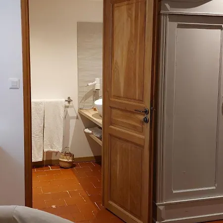 Mas Elena Bed & Breakfast 4*