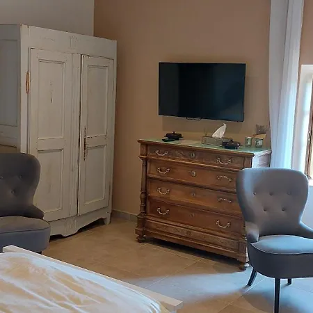 Mas Elena Bed & Breakfast