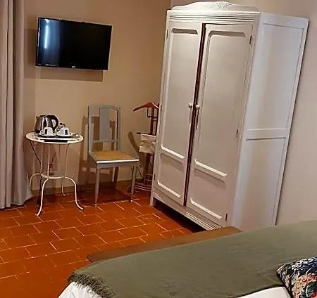 Mas Elena Bed & Breakfast 4*